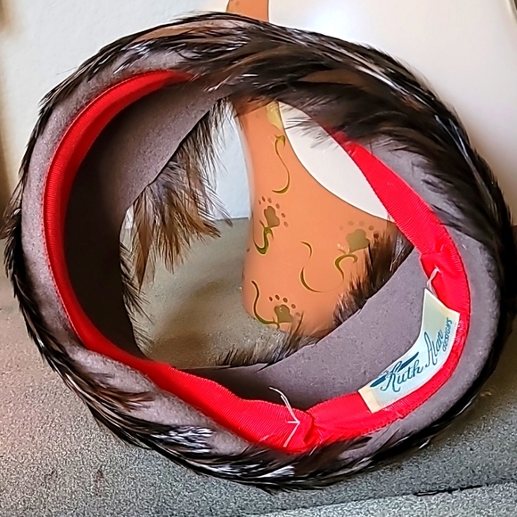 New Antique! RUTH ALAN DESIGNS Roaring 20's Gatsby Brown Pheasant & Wool Hat. - Picture 6 of 7